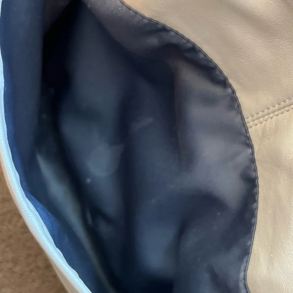 Coach authentic smooth